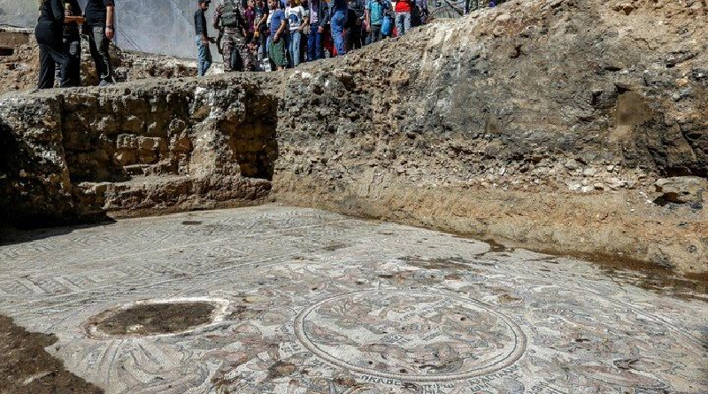 Descubren en Siria mosaico romano de 120 metros cuadrados