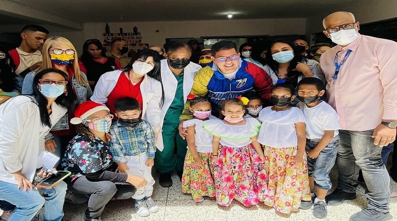 Gobierno de Caracas recupera más de 1.300 planteles educativos