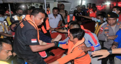 Naufragio deja al menos 14 fallecidos en el sur de Indonesia