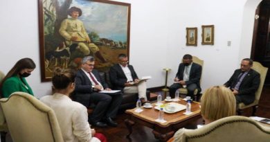 Venezuela y Rusia acuerdan ampliar intercambios culturales bilaterales﻿