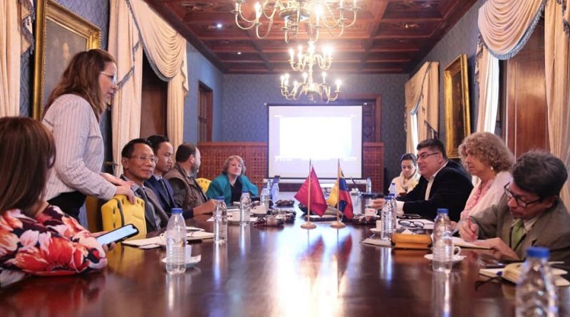 Venezuela y Vietnam evalúan posibilidades de intercambio comercial