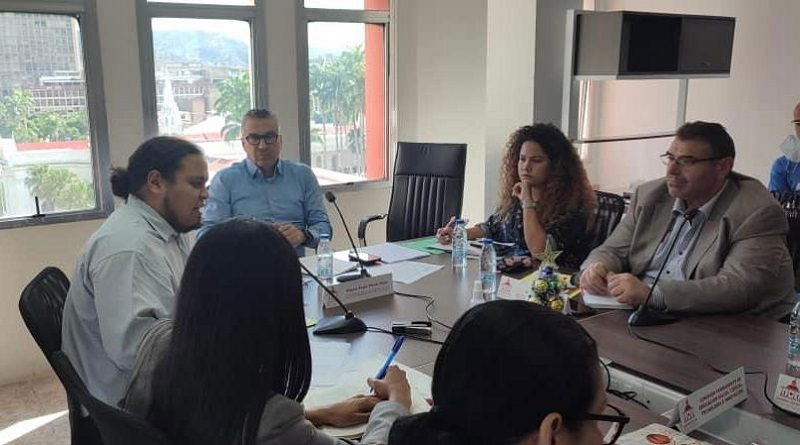 MinComunas y AN analizan propuesta de Ley de Marcas Comunales