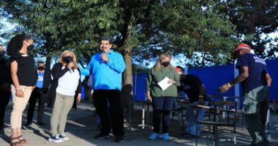 Bricomiles avanzan en la recuperación de las instituciones educativas