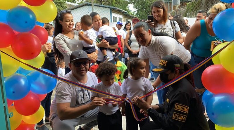 El alcalde del municipio Sucre, Wilson Coy, reinauguró el Simoncito Cecilia Mújica, ubicado en el sector 12 de Octubre de la parroquia Cagua