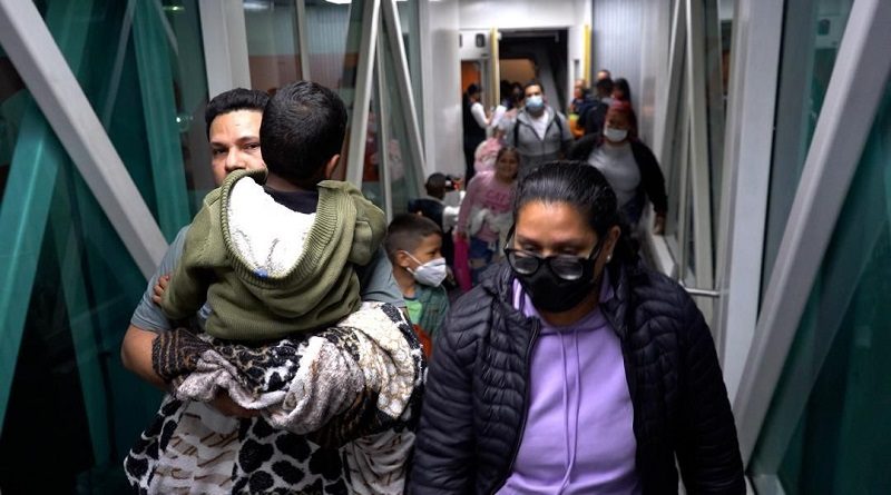 Llegan 251 venezolanos desde Perú con el Plan Vuelta a la Patria