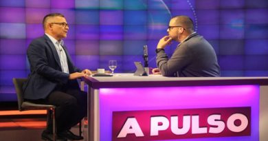 Ministro Villegas denuncia que productoras artísticas incumplen con la Ley de Protección al Trabajador Cultural