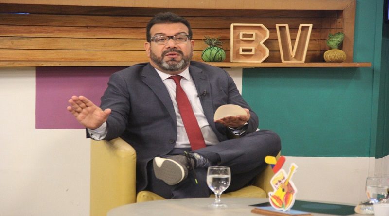 Mujeres y hombres se deben evaluar para prevenir el cáncer de mama