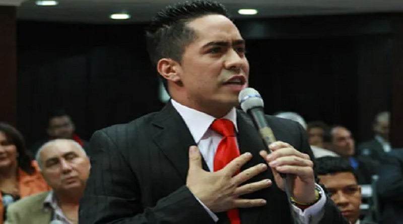 Concejo Municipal de Caracas declara Hijo Ilustre a Robert Serra