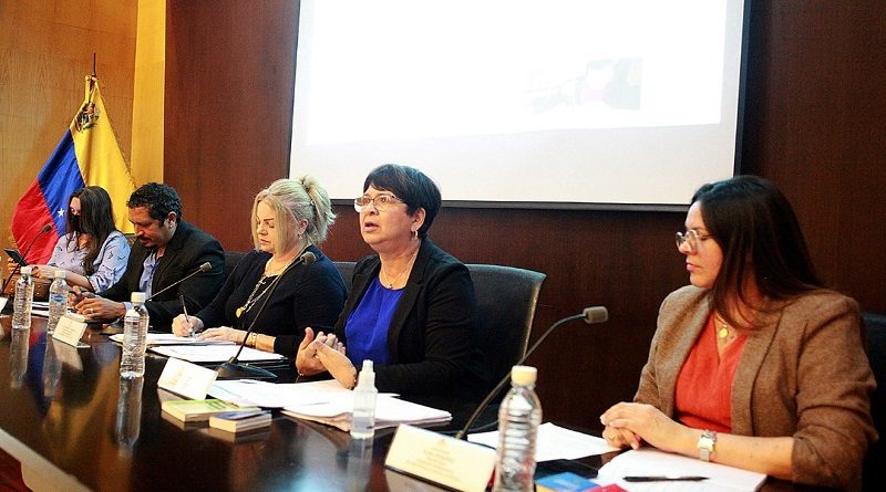 Sindicatos y patronos presentan propuestas para Ley de Trabajadores a Domicilio