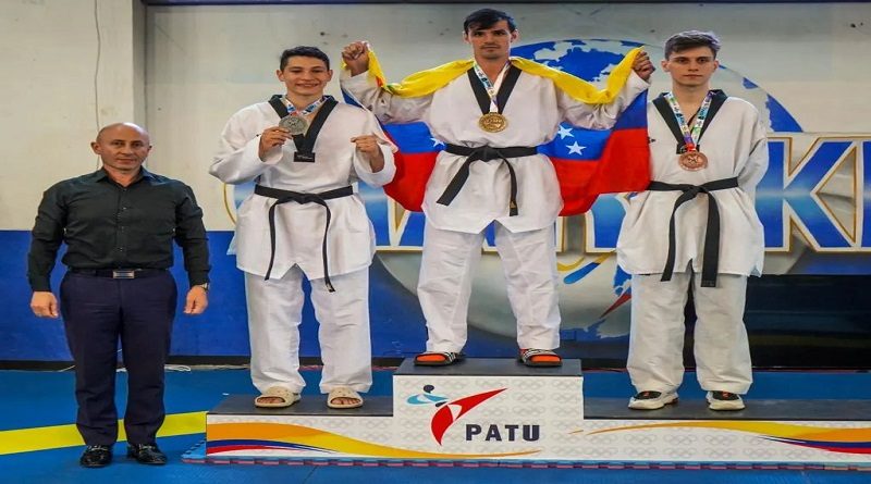Alexander Ruíz se consagró campeón en Abierto Mundial de Taekwondo