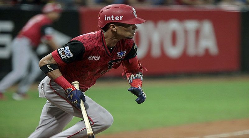 Cardenales se afianza en la cima al vencer 6-2 a los Leones