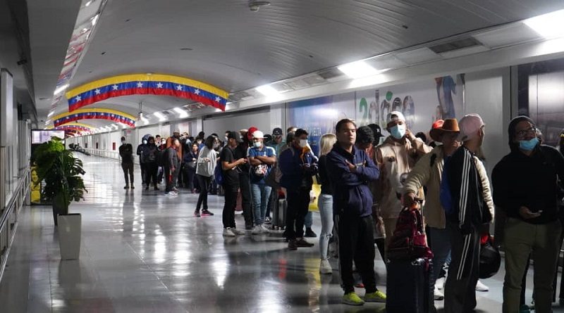 Conviasa retorna a Venezuela 97 connacionales varados en México