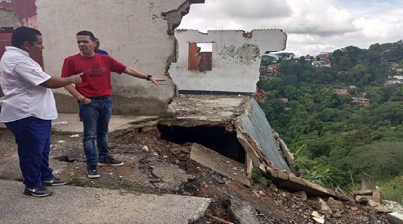 Supervisan sectores afectados por las lluvias en Las Brisas del Tuy estado Miranda
