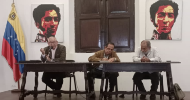 Cátedra del Centro Nacional de Historia ofreció conferencia a 30 años del 27-N