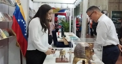 Egipto exhibe esfinges y demás piezas importantes de su cultura en la Filven