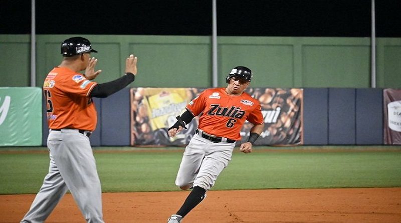 Las Águilas vinieron de atrás para derrotar 6-3 a los Bravos
