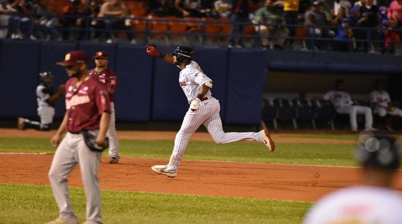 Tigres conquistó su primer triunfo de la temporada al blanquear al Magallanes