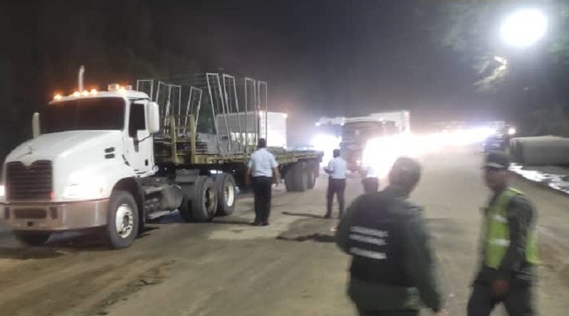 Restablecen paso vehicular en el Km 37 de la Autopista Regional del Centro