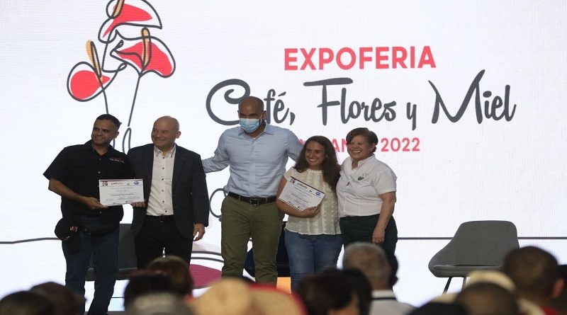 Certifican a productores mirandinos en diplomado Maestros Cafetaleros