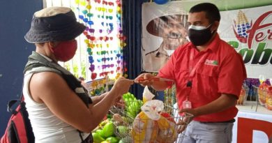 Feria del Campo Soberano llegó a la Base de Misiones Brisas de Iboa con proteínas