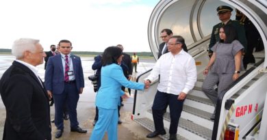 Arriba a la Patria de Bolívar el presidente colombiano Gustavo Petro tras reanudación de las relaciones bilaterales