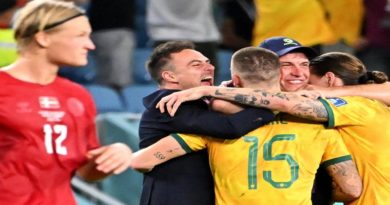 Australia en los octavos de final del Mundial tras eliminar a Dinamarca