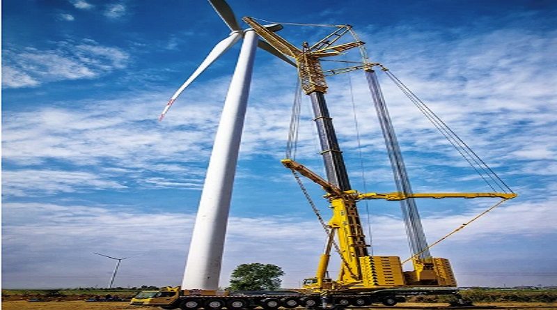 Grúa todo terreno más grande del mundo completa primer levantamiento