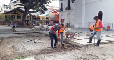Recuperan Plaza San Jacinto en Caracas