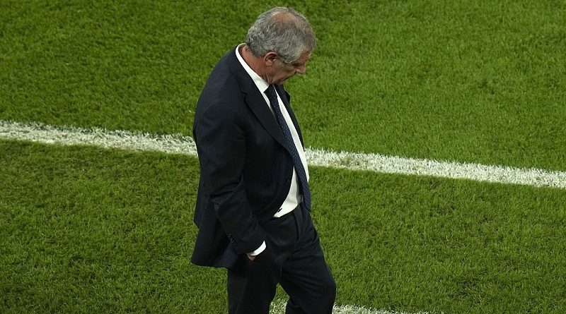 Portugal confirma la salida del entrenador Fernando Santos