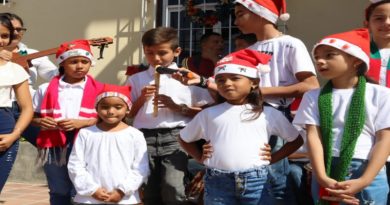 Estudiantes de Las Tejerías celebraron Parrandón Navideño