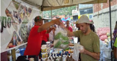 Feria del Campo Soberano favorece a más de 2 mil familias en Antímano