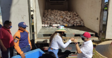 Gobierno Bolivariano distribuye alimentos en refugios del municipio La Guajira estado Zulia