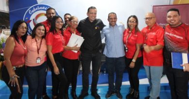 Banco Bicentenario entrega más de 400 financiamientos en La Guaira durante el 2022