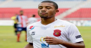 Caracas FC desvincula de su nómina a dos figuras