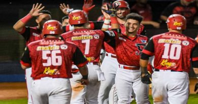 Cardenales se lleva la doble tanda ante Águilas