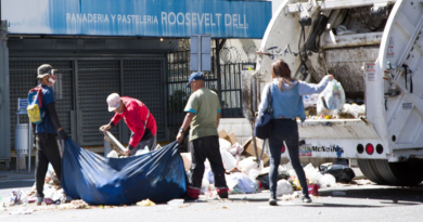 Efectúan recolección de desechos en calles de Caracas