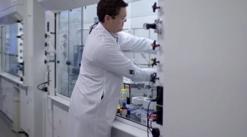 Nuevo fármaco experimental contra Alzheimer da resultados positivos