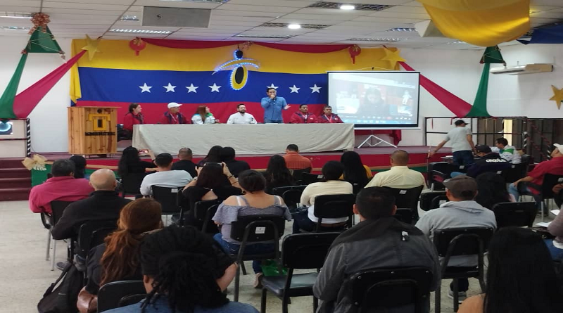 Banco del Tesoro realiza talleres de formación para emprendedores