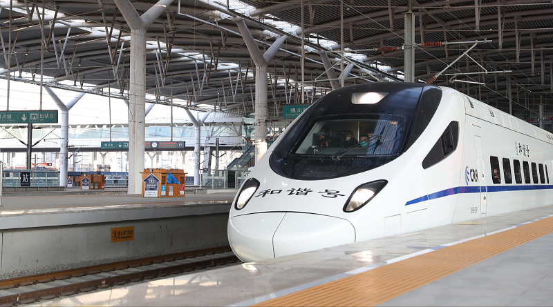 Nuevo ferrocarril de alta velocidad entra en operación en China