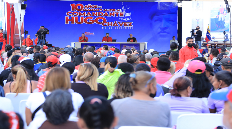 Ministro Arreaza presenta libro “Irreversibilidad… Como la Luna Llena: Historia de una Proclama”