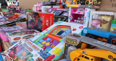 Llega cargamento con juguetes de navidad para niños a Mérida