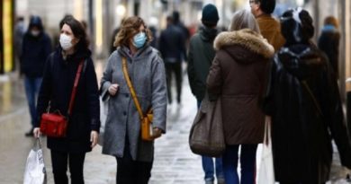 Evocan posible retorno de la máscara obligatoria en Francia