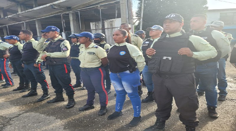 Funcionarios policiales de Buroz estarán desplegados en operativo Navidades 2022