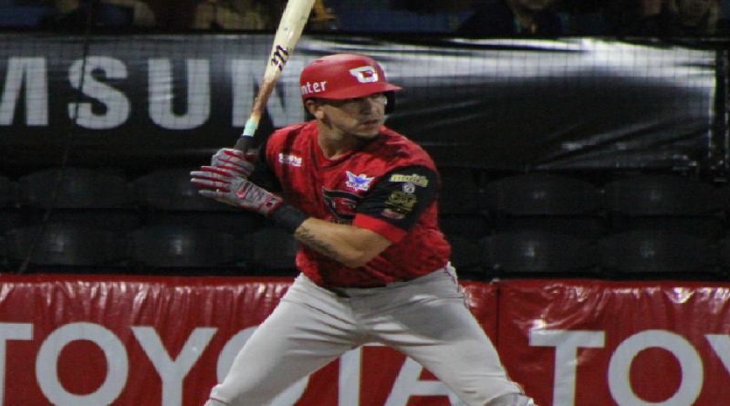 Hernán Pérez carga con la ofensiva de los Cardenales
