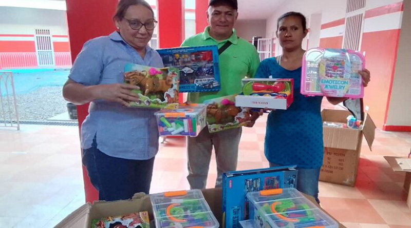 Niños y niñas de la Candelaria reciben sus regalos del Niño Jesús