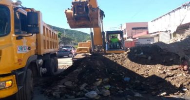 Recolectan desechos mixtos en el sector El Cajón del Carmen de Antímano