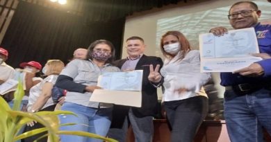 Inces certifica 17 mil trabajadores del país con graduación conjunta
