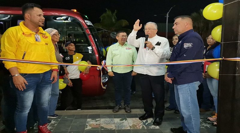 Activan ruta de transporte Ciudad Caribia - Catia La Mar