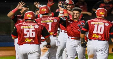 Jecksson Flores comandó triunfo de Cardenales de Lara