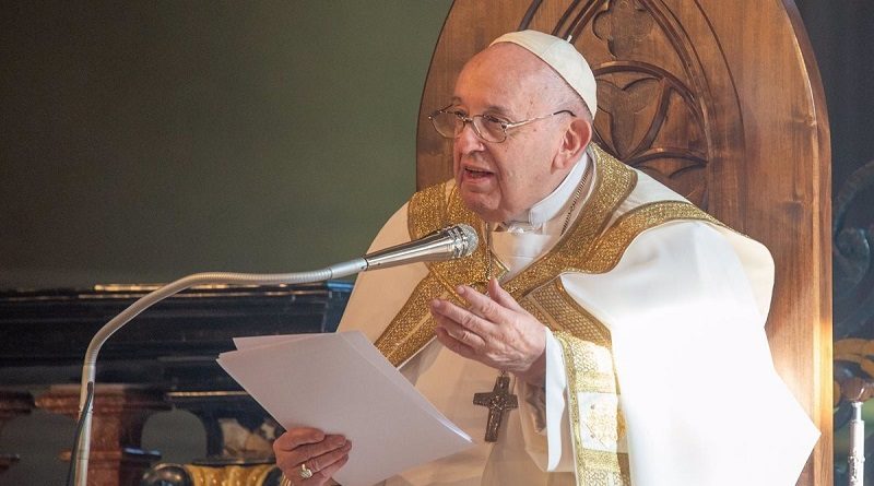 Papa Francisco: En nombre de ningún Dios se puede declarar santa una guerra